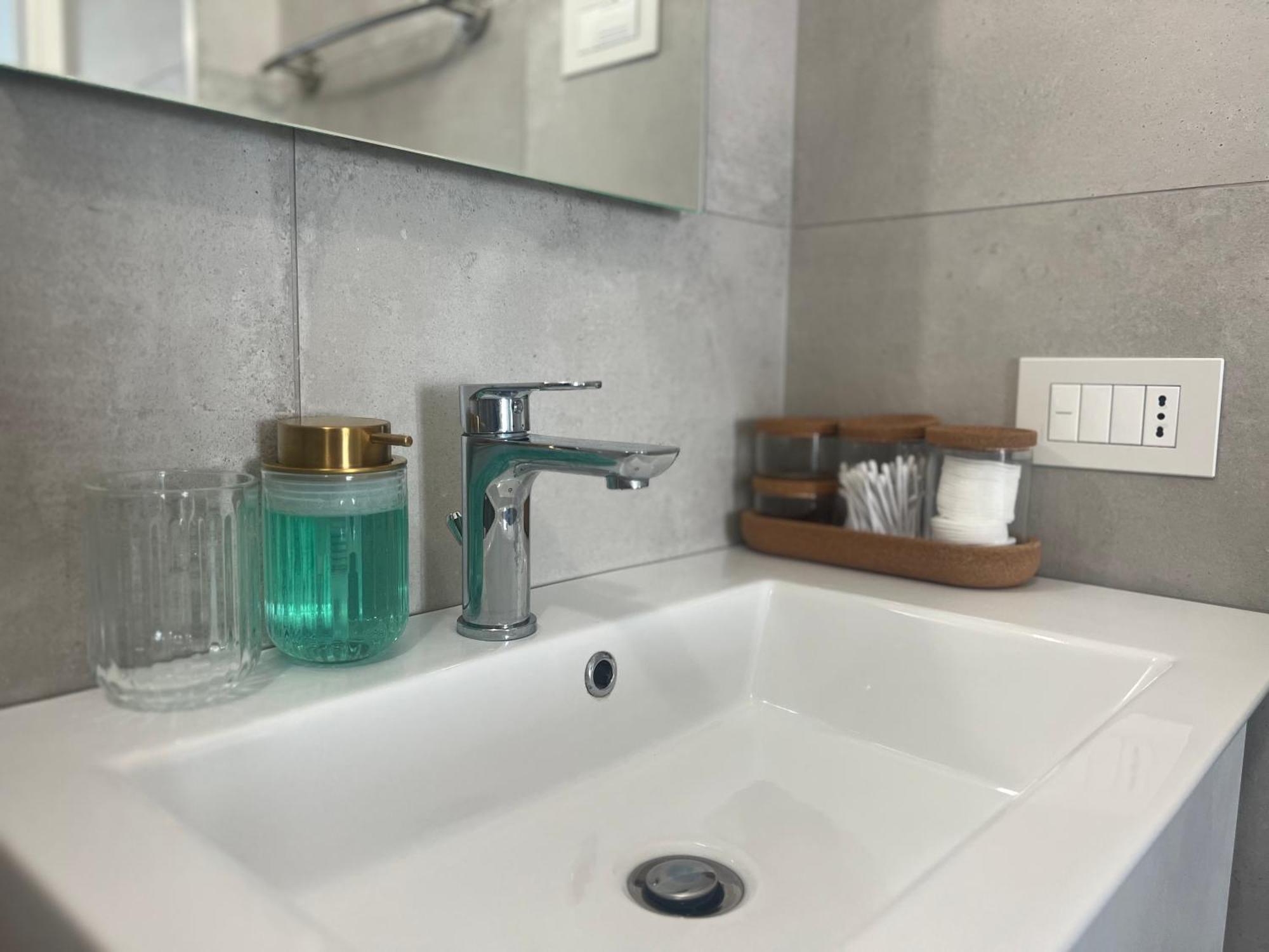Apartamento Regina In Melegnano - Wifi, Breakfast Box And Terrace