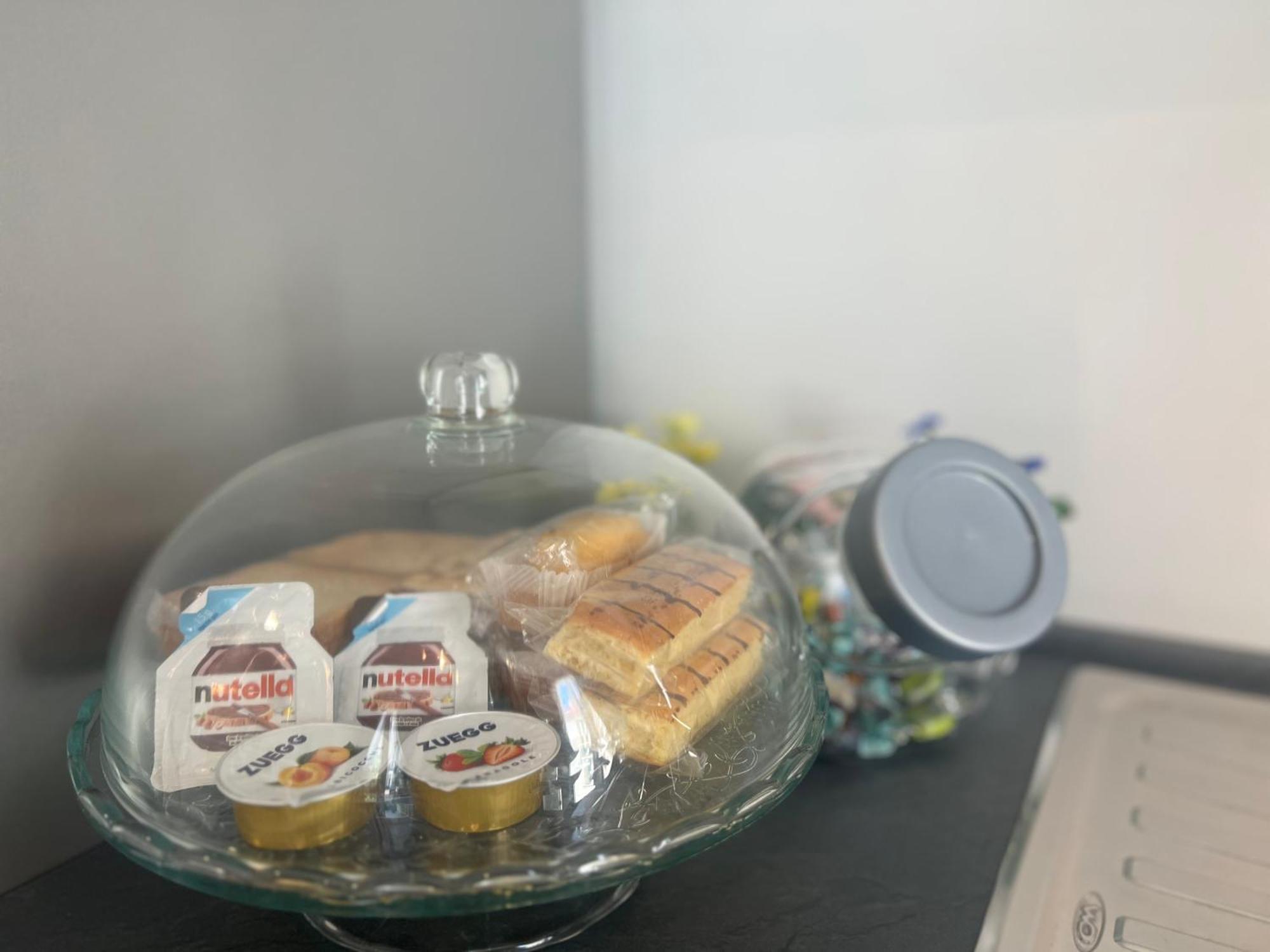 Apartamento Regina In Melegnano - Wifi, Breakfast Box And Terrace *